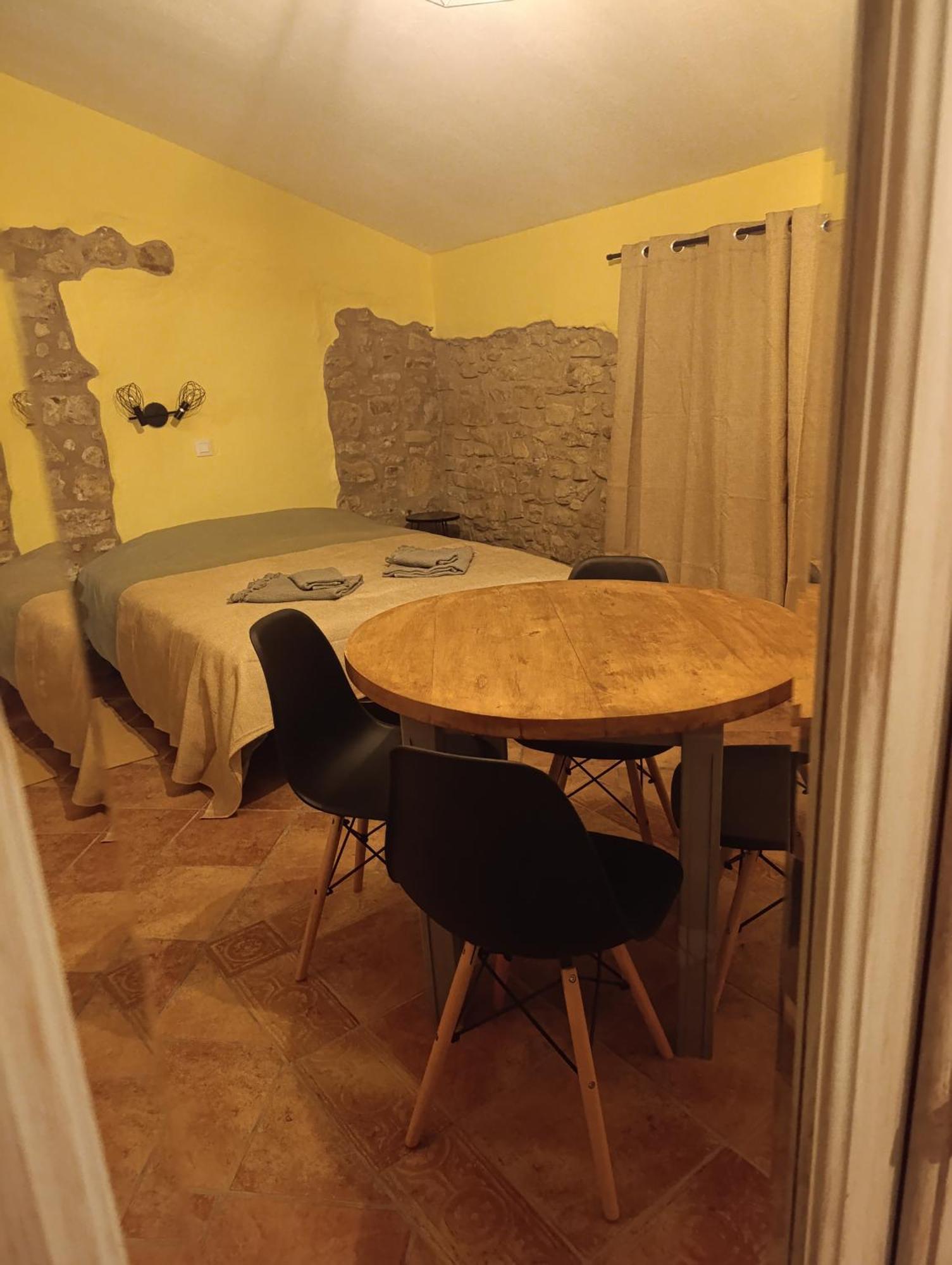Bed and Breakfast Mas Pitre Besalú Zewnętrze zdjęcie